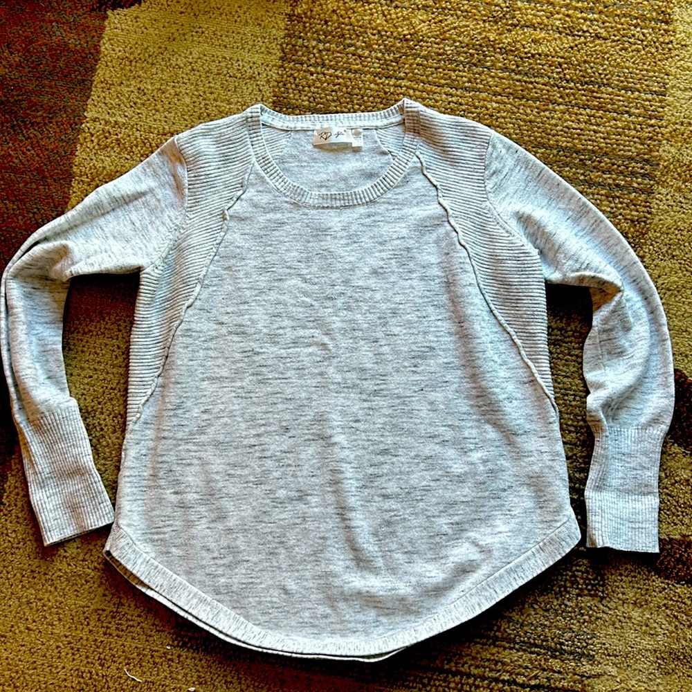 Women’s sweater